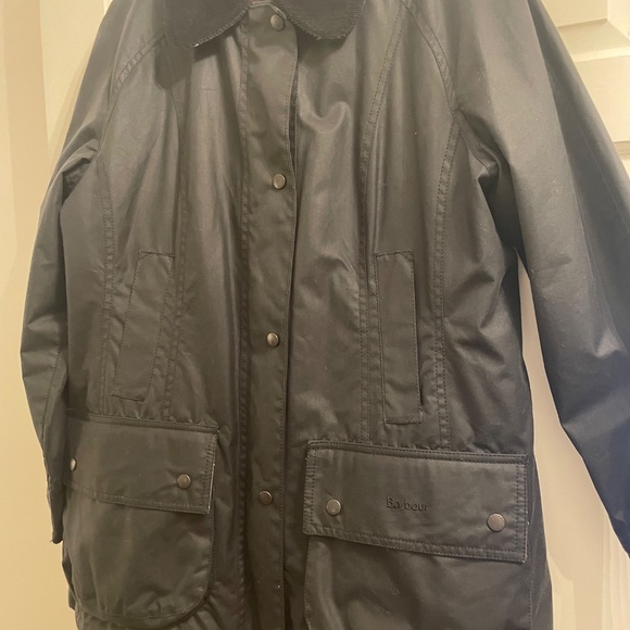 Women’s Barbour Beadnell Waxed Jacket - Picture 11 of 15